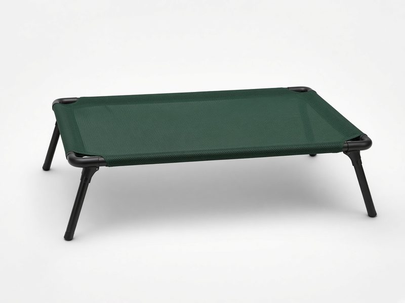 Lit surélevé pour chien avec toile verte et cadre métal